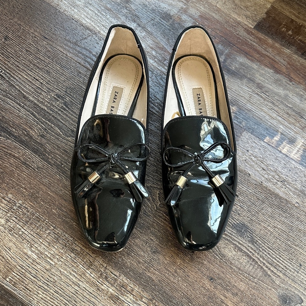 Zara Shiny Black Loafers with Bow Detail